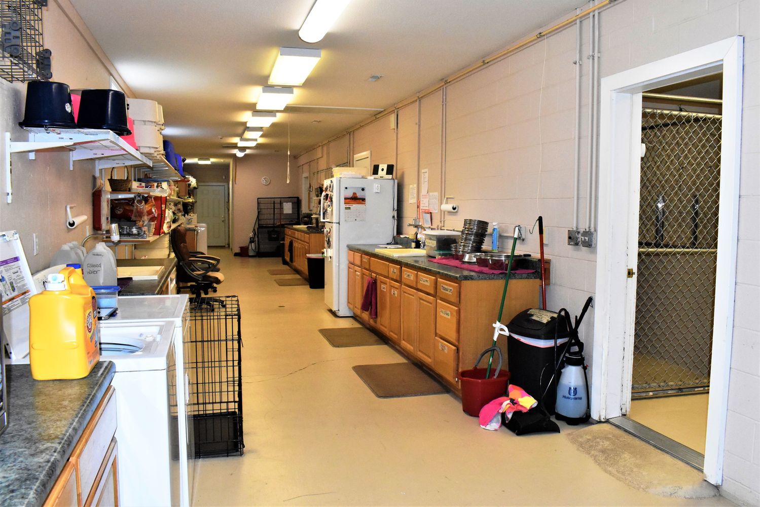 Bed & Biscuit: 153 Fence Ln, Crossville, TN 38571
